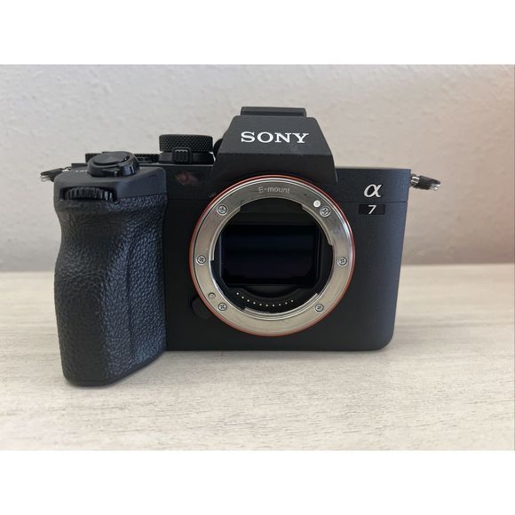 Sony a7 IV 33 MP Mirrorless Camera Body Only Box & Accessories See Description - Picture 4 of 15